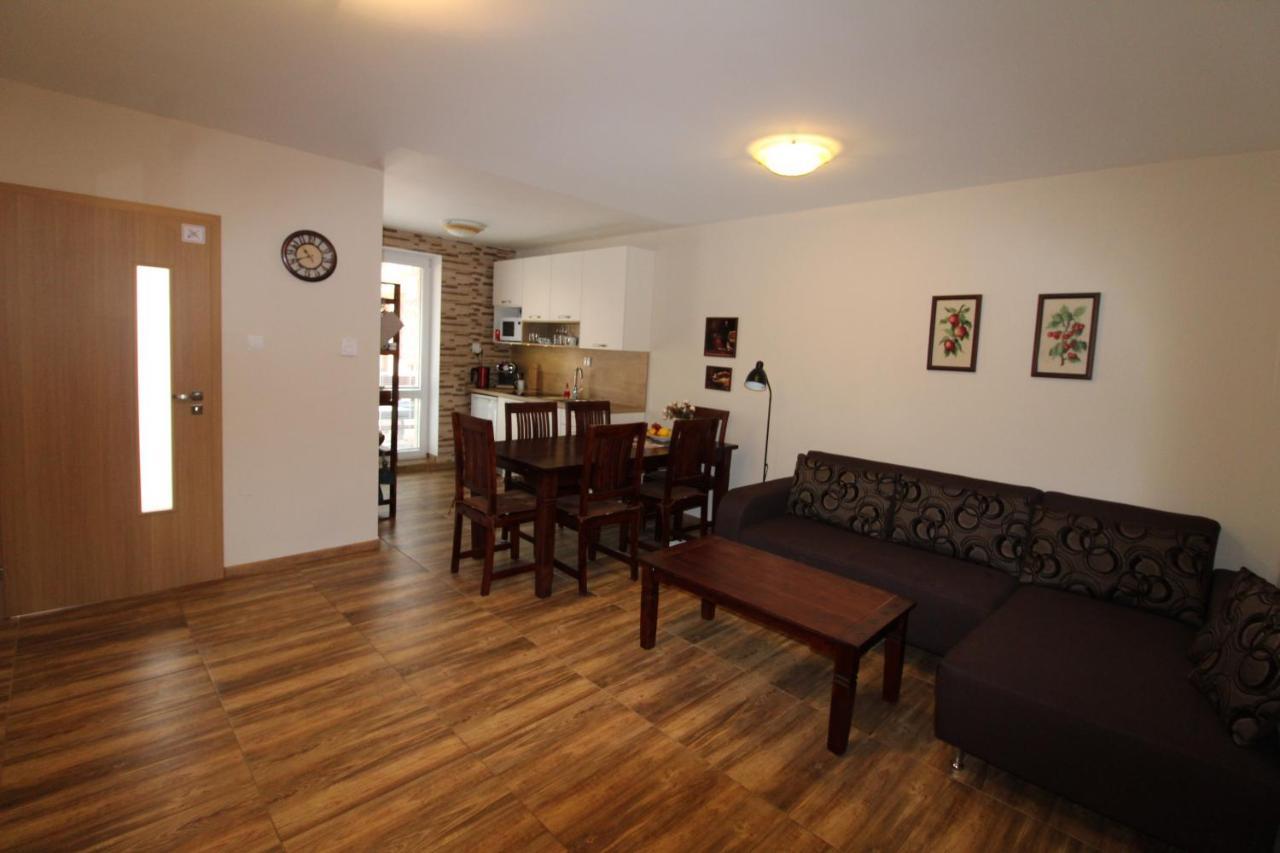 Apartman Baska Veľký Slavkov Dış mekan fotoğraf