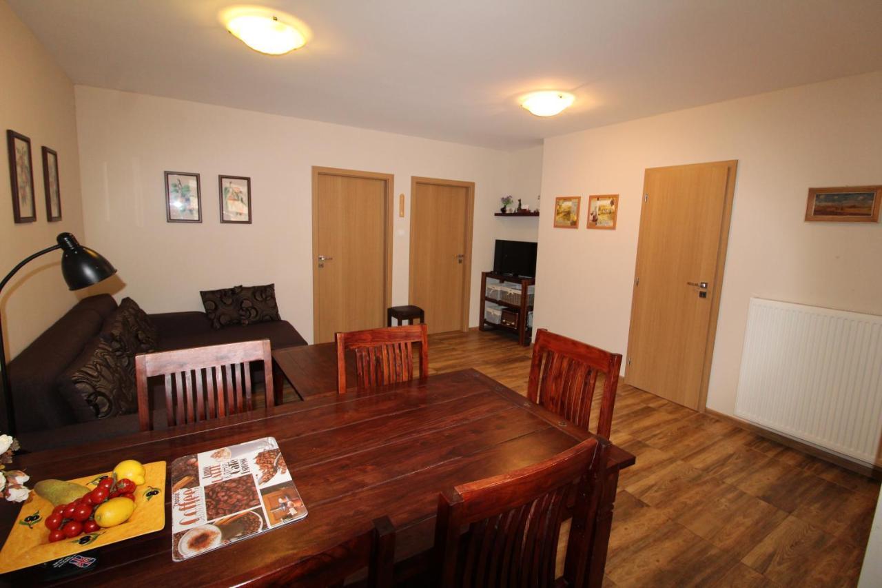 Apartman Baska Veľký Slavkov Dış mekan fotoğraf
